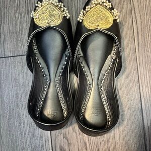 Elegant Black and Gold Women's Shoes